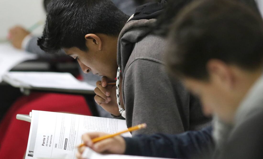 La BUAP pone a disposición las guías de preparación del Examen de Admisión 2024 | Foto: EsImagen