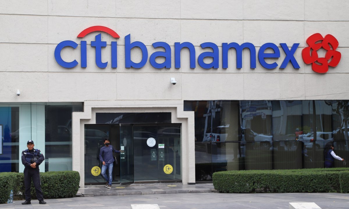Banamex precisó que sus alrededor de 20 millones de clientes pueden estar tranquilos | Foto: EsImagen
