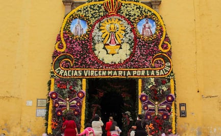 TEMPLO DE SAN GABRIEL SE LLENA DE FLORES