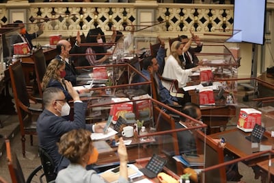 Médicos, arquitectos y maestros, así son los políticos poblanos