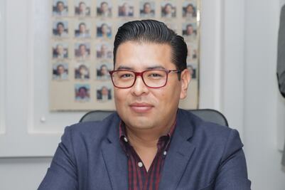 Dirigente estatal del PRI confirma que va por el Senado