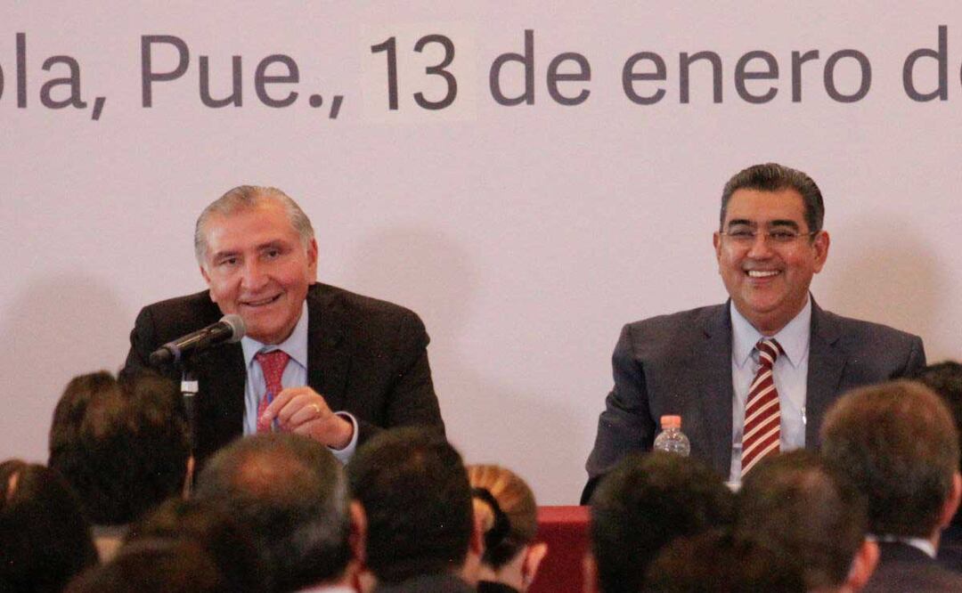 El secretario de Gobernación, Adán Augusto López, se reunió con el gobernador Salomón Céspedes Peregrina y su gabinete | Foto: El Universal Puebla