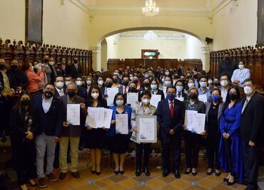 Lilia Cedillo entrega Premio Ceneval al Desempeño de Excelencia-EGEL a 70 egresados BUAP