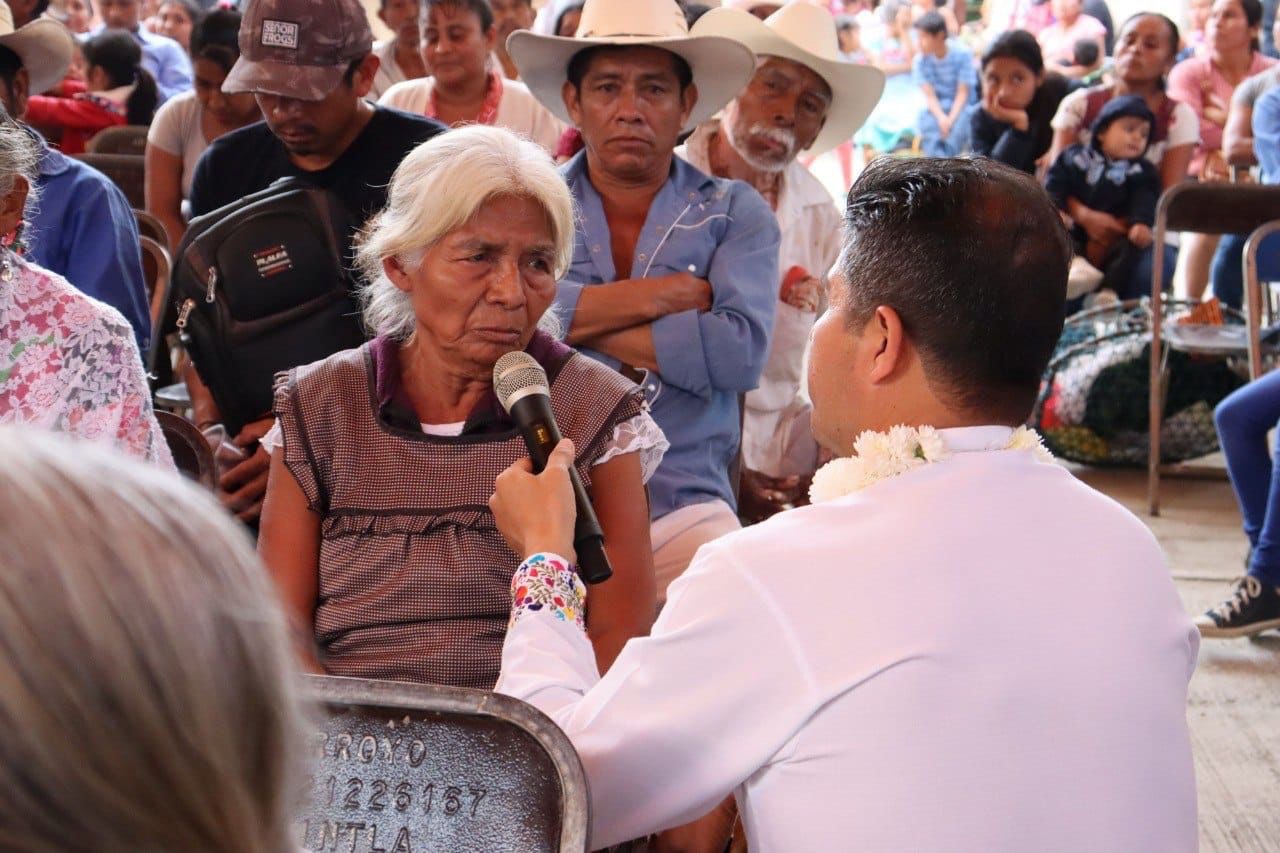 Eduardo Rivera estuvo con simpatizantes de Olintla | Fotos Especiales