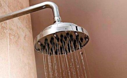 Bañarse diario es malo para la salud, aseguran científicos de Harvard