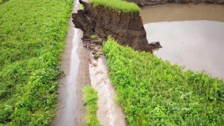 Socavón de Puebla ya tiene su propia cascada. VIDEO