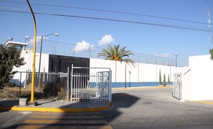 Detienen a tres custodios por fuga de peligroso reo del Cereso de Tehuacán