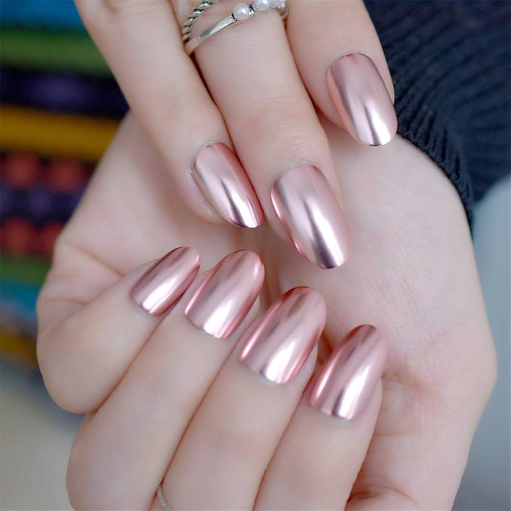 Este año, los tonos de uñas para el otoño son variados y fascinantes, ofreciendo opciones para todos los gustos y estilos. Desde clásicos renovados hasta sorpresas cromáticas. 

Foto: Producción El Universal Puebla