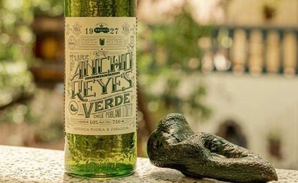 ¿Ya probaste el licor de chile poblano? 