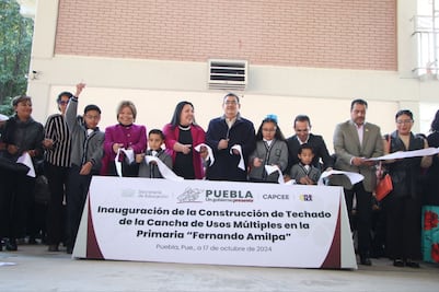 Sergio Salomón inaugura techados en primarias de la ciudad de Puebla