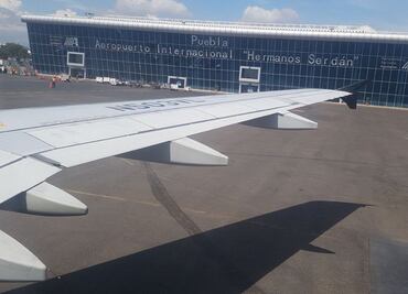 Reabre operaciones el aeropuerto Hermanos Serdán en Puebla