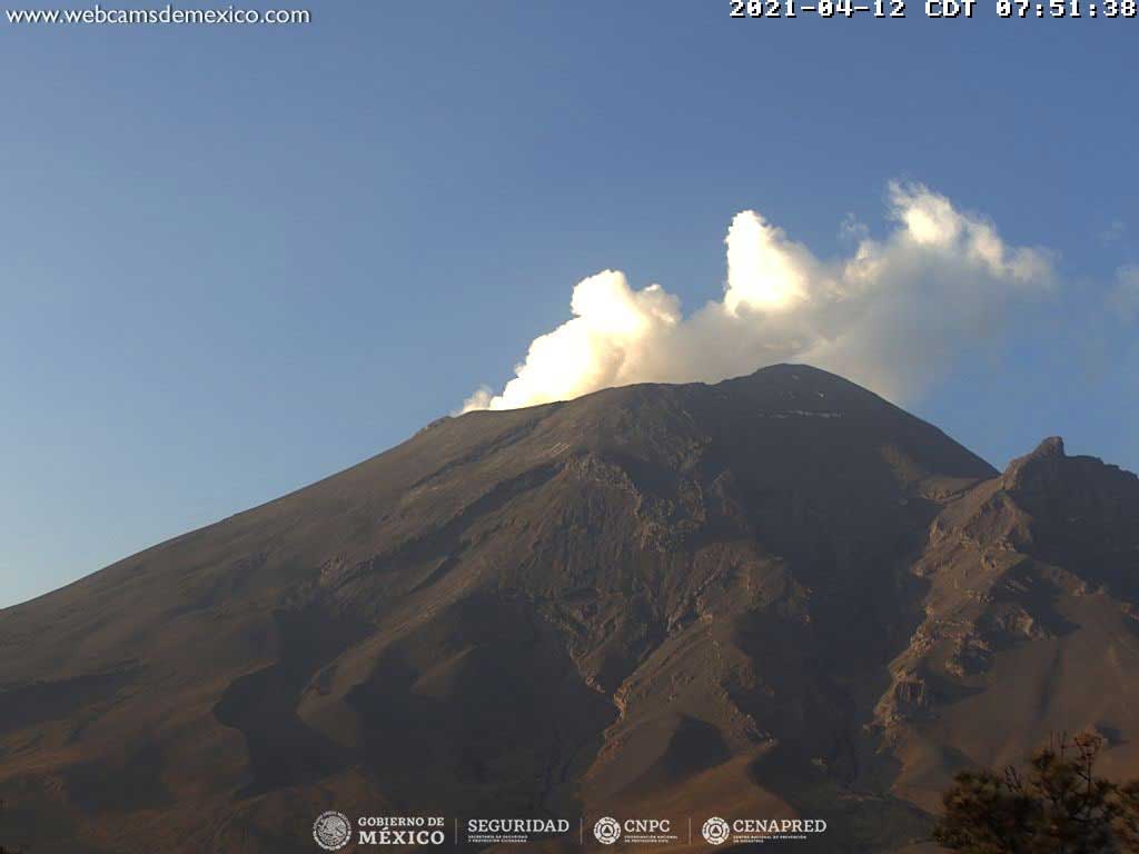 ¿Cómo amaneció el volcán Popocatépetl? 12 de abril 2021