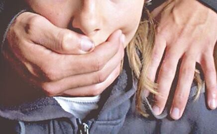 ¡Eres un cerdo! Denuncian a profesor del Bachillerato Vicente Suárez por abuso sexual