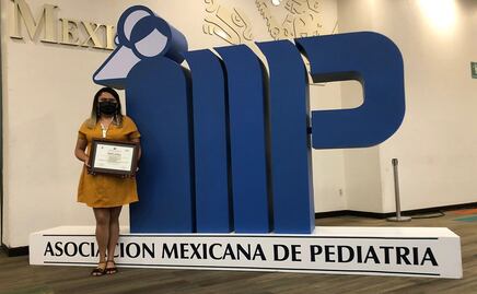 Asociación Mexicana de Pediatría otorga premio a egresada de la BUAP