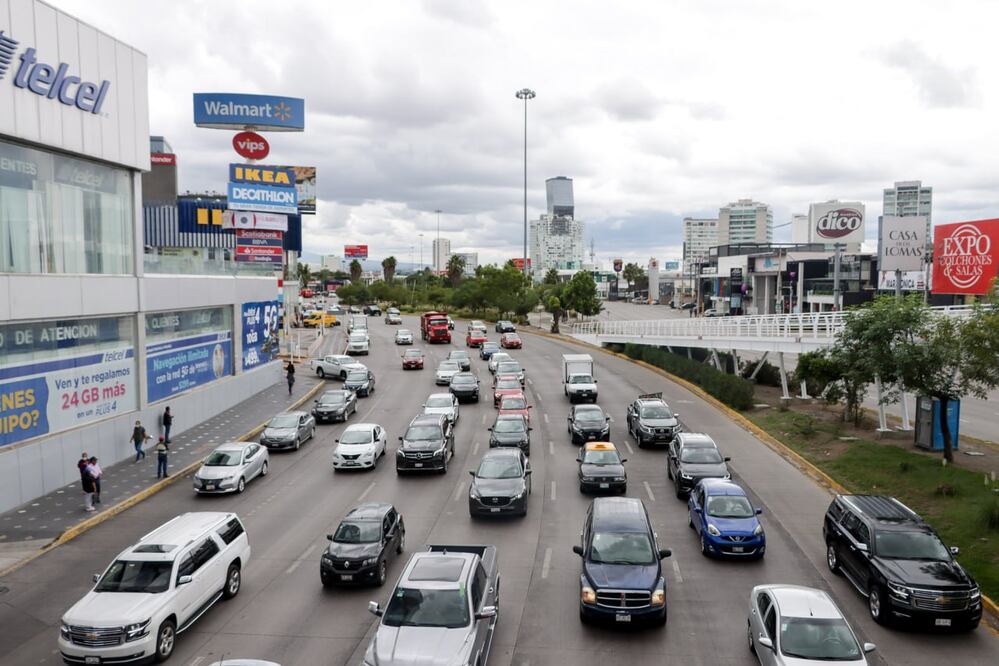 Habrá nuevas reglas en el Bulevar Atlixcáyotl tras estudio de tránsito | Foto: Agencia Es Imagen para El Universal Puebla