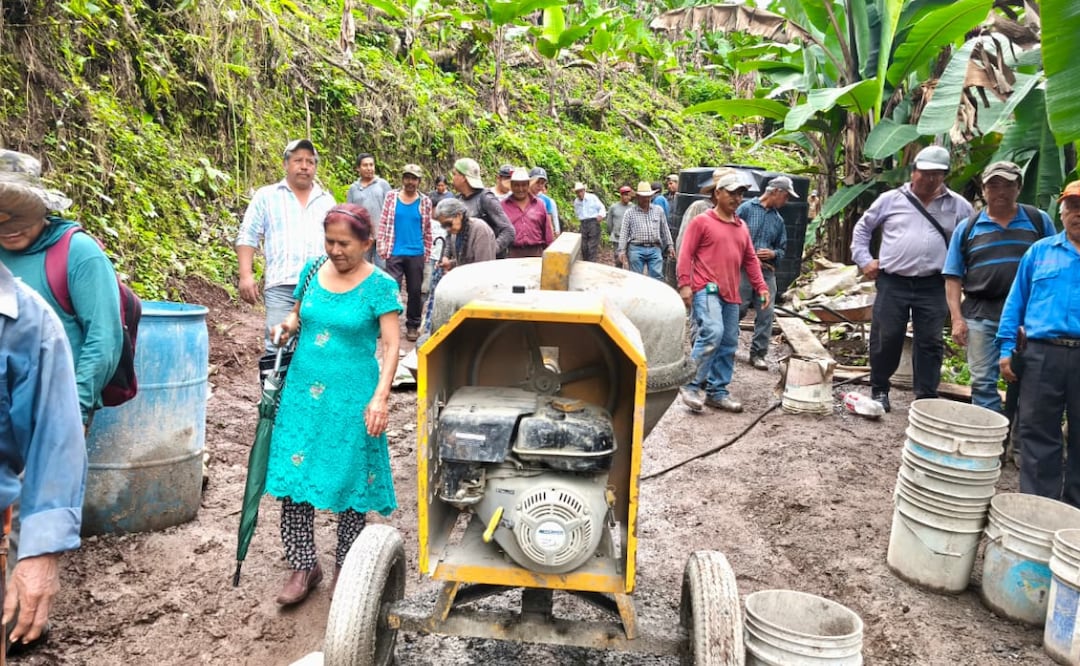 Obra comunitaria fortalece la riqueza comunitaria de las y los productores | Foto: Gobierno de Puebla.