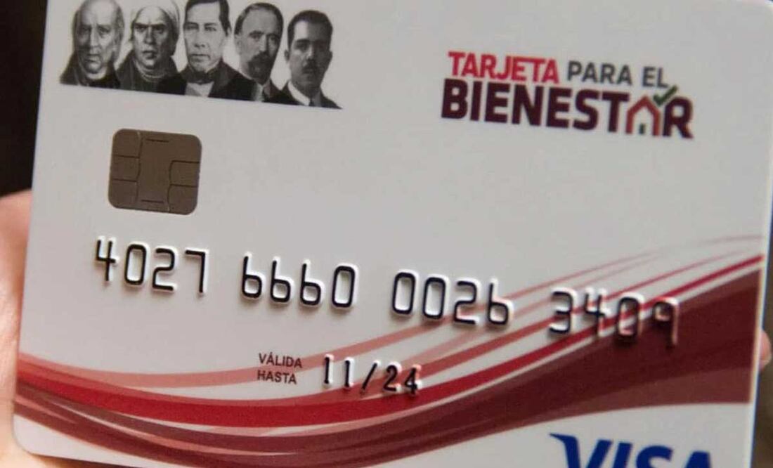 La Coordinación Nacional de Becas Benito Juárez pidió a los beneficiarios estar atentos a la entrega de las tarjetas | Foto: Especial