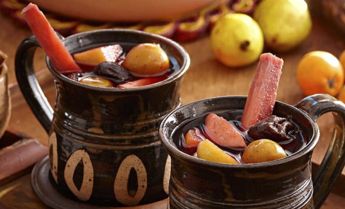 Esta combinación de sabores hizo del ponche una bebida inseparable de las festividades decembrinas, creando un vínculo profundo con la tradición y la cultura del país.
Foto: Producción El Universal Puebla