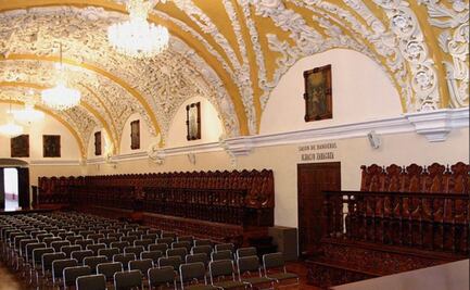 ¿Qué hay al interior del Salón Barroco de la BUAP que todos se admiran al ingresar?