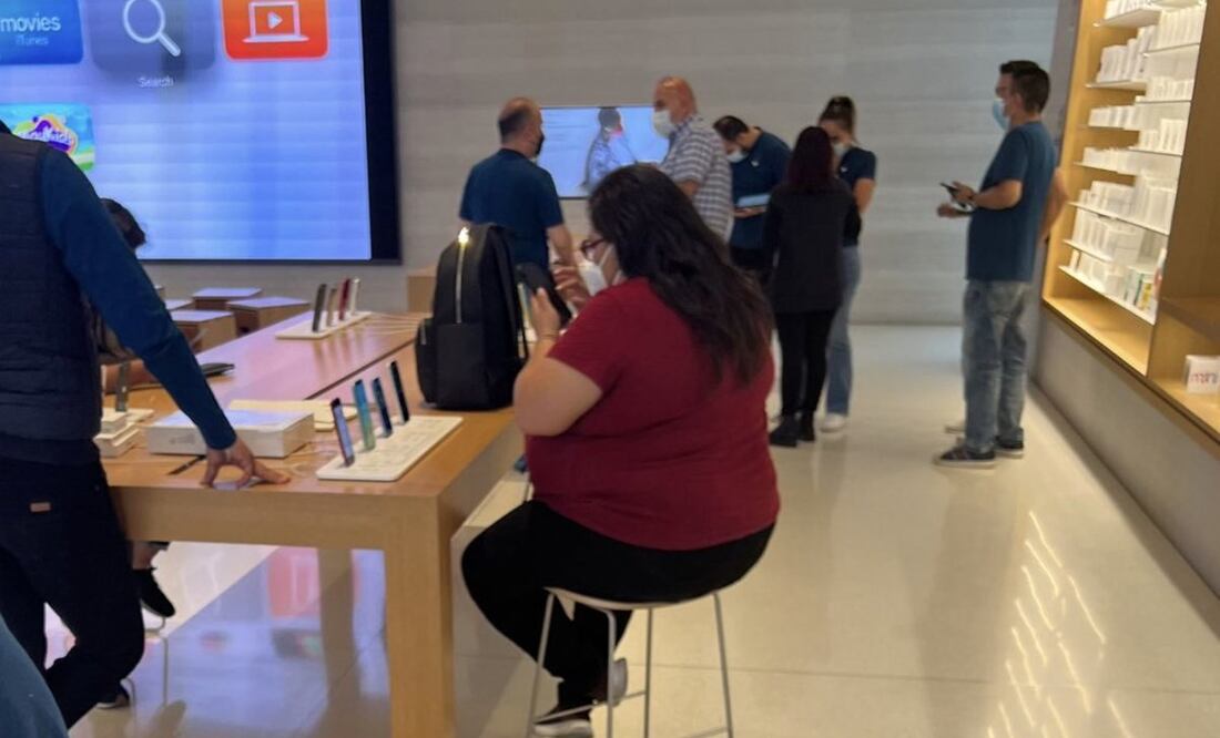 Citlali Hernández dentro del App Store de Antara. Foto: Tomada de Twitter @letroblesrosa