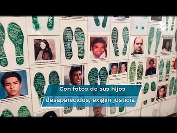 Madres colocan muro frente a la FGR con rostros y nombres de sus hijos desaparecidos