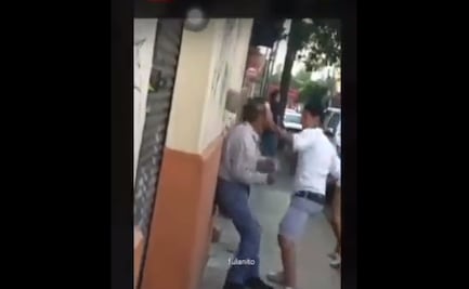 Adolescentes graban cómo golpean a adulto mayor para publicar el video en redes