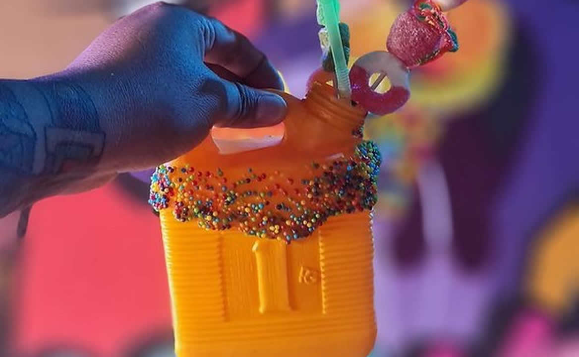 Wachicoldrinks. Las bebidas alcohólicas que hacen apología del robo de combustibles