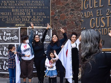 Exigen retirar el nombre de Gustavo Díaz Ordaz de varios sitios; estos espacios en Puebla aún lo conservan