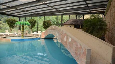 Chignahuapan y sus aguas termales. Un balneario y spa natural en el pueblo de las esferas navideñas