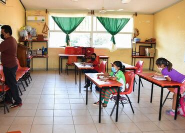 ¿Cuándo regresan alumnos a clases en Puebla?