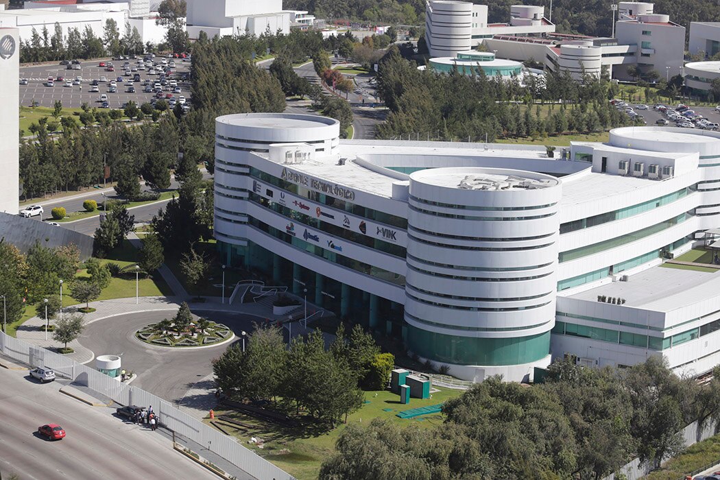 Invita Tec de Monterrey a candidatos a alcaldía de Puebla