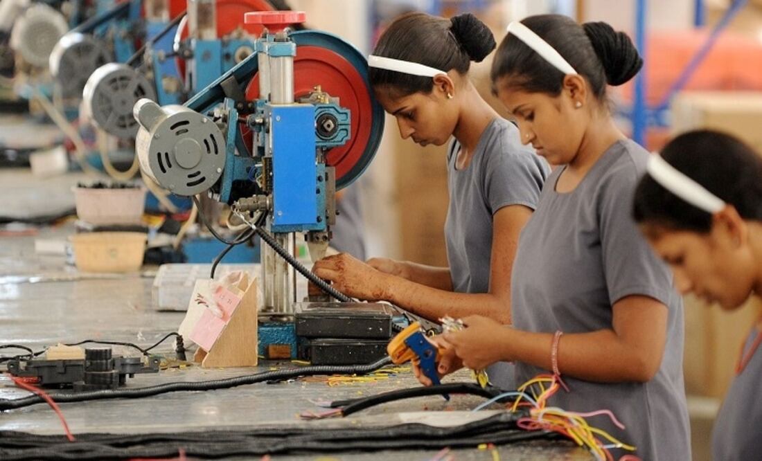La Ley Federal del Trabajo (LFT) establece un listado específico de días de descanso obligatorio, en los cuales, si un trabajador labora, debe recibir un pago doble por sus servicios.
Foto: Producción El Universal Puebla