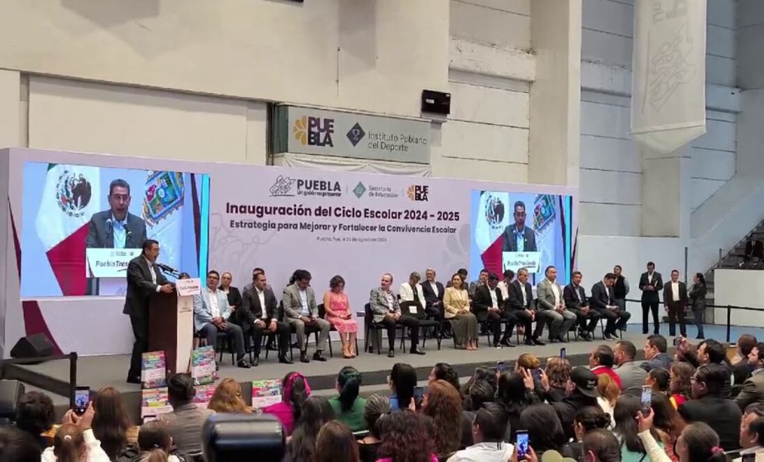 El gobernador de Puebla inauguró el ciclo escolar 2024-2025 | Foto: Captura EsImagen