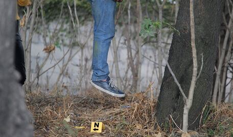 Se suicida joven en el Periférico