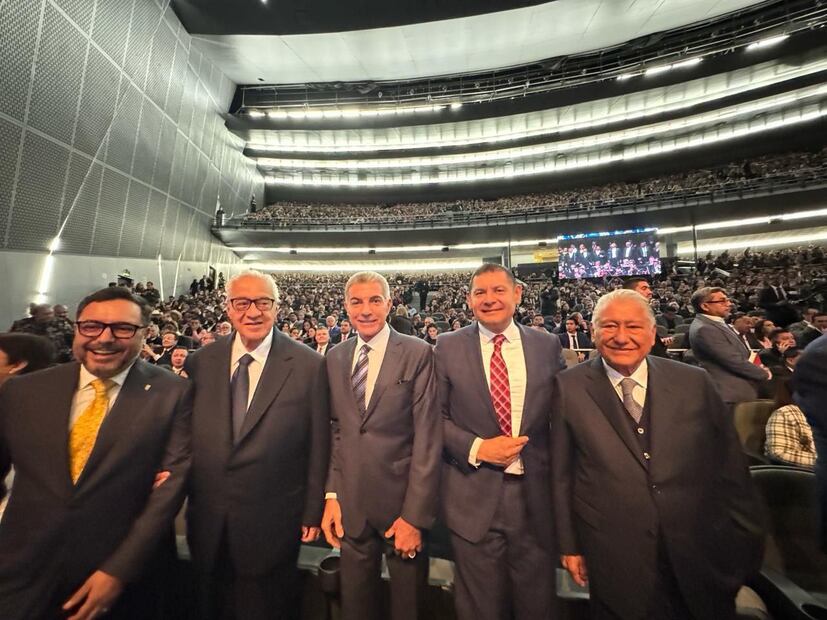 El ex gobernador Tony Gali fue invitado al informe del gobernador Sergio Salomón | EsImagen para El Universal Puebla