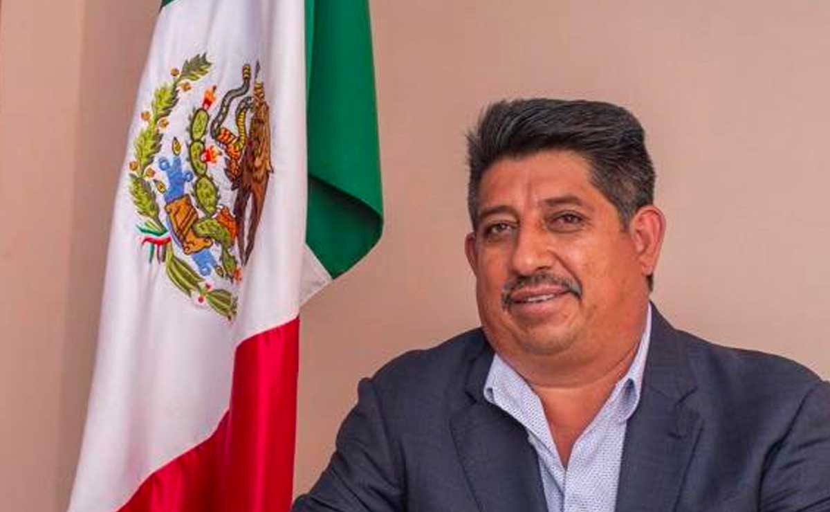 Alcalde de Ahuazotepec confronta a policías: ¿Somos autoridad o payasos?