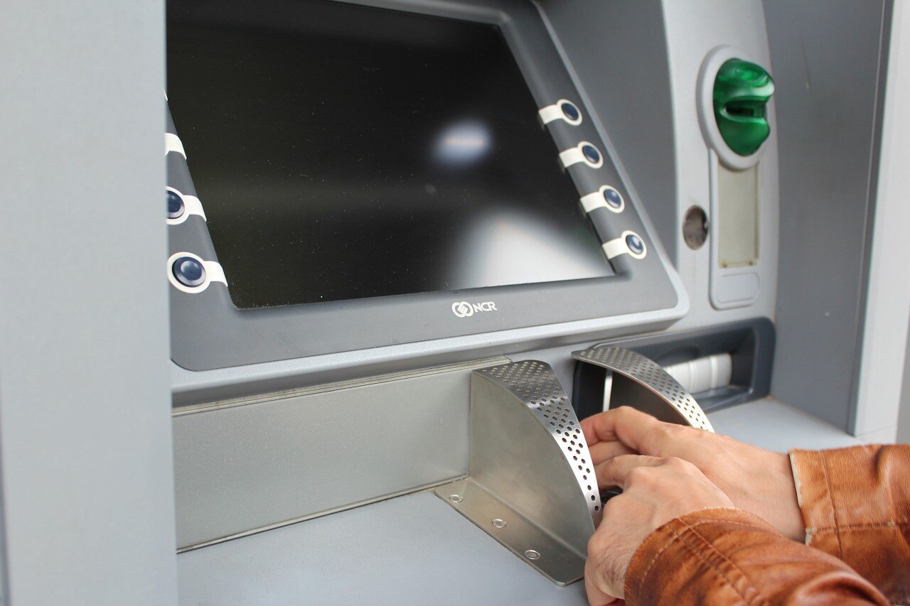 Además, es recomendable utilizar cajeros automáticos ubicados en lugares seguros, como dentro de sucursales bancarias o áreas bien iluminadas.

Foto: Producción El Universal Puebla 