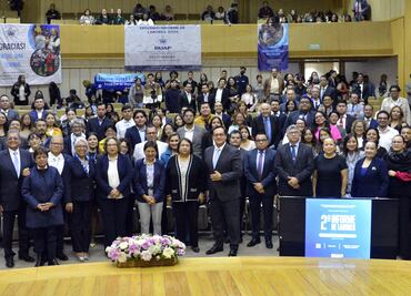 Egresados de Derecho abonan a una cultura de paz y a una sociedad más justa