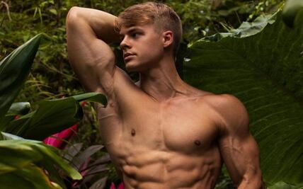 Modelo e influencer inglés valora abrir gimnasio en México