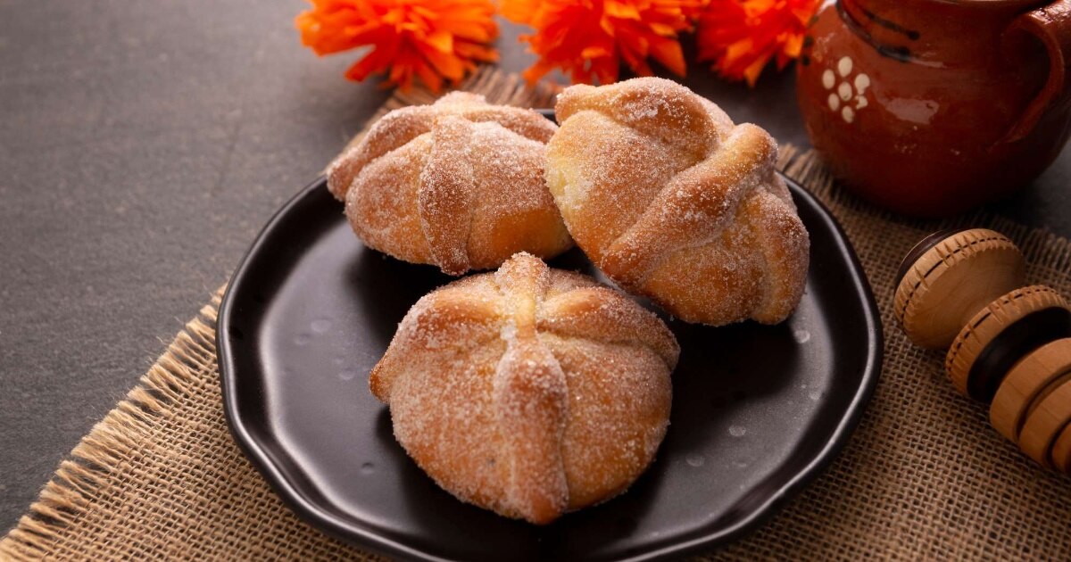 La producción de este tradicional pan mexicano comienza después de las fiestas patrias, a finales de septiembre, y este año podría experimentar un aumento de al menos el 10%.

Foto: Producción El Universal Puebla