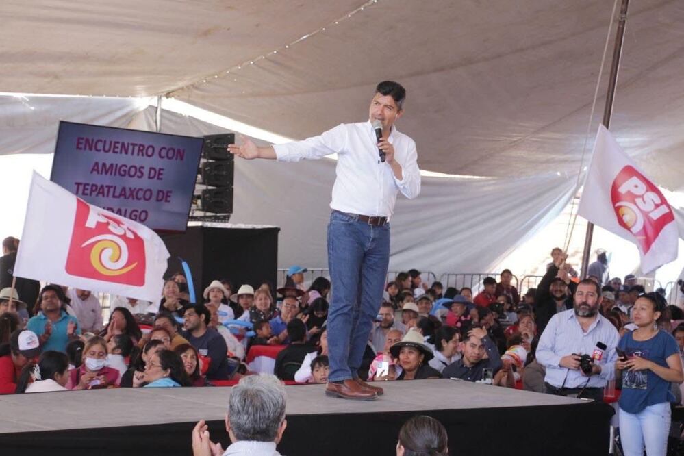 Lalo Rivera estuvo con pobladores de Acajete y Tepetlaxco | Fotos Especiales