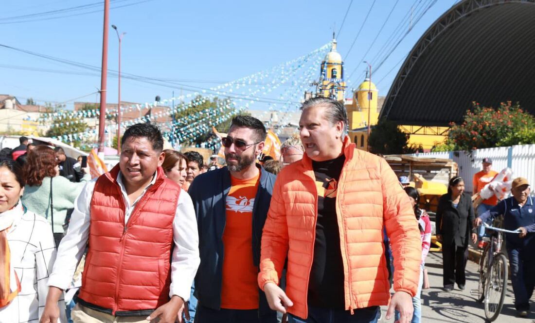 Fernando Morales acudió este día a la Central de Abasto | Foto: Twiter Movimiento Ciudadano