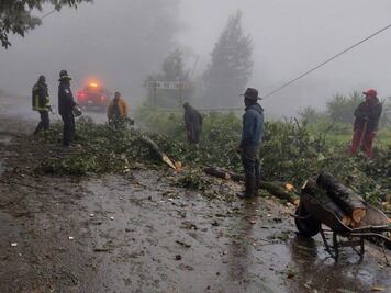 Por lluvias reportan 7 derrumbes en carretera interserrana de Puebla