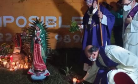 A nueve días de la tragedia, ofician misa en memoria de los 56 migrantes fallecidos en Chiapas 