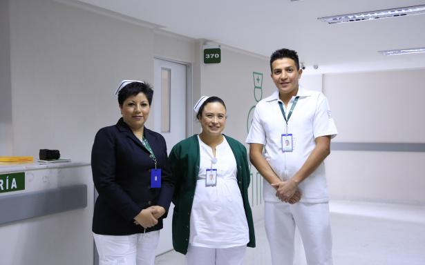 A través de la campaña invernal de vacunación 2024 del IMSS Bienestar, tendrás la oportunidad de acceder a una amplia gama de vacunas de manera gratuita en 23 estados de la República Mexicana.   

Foto: Producción El Universal Puebla