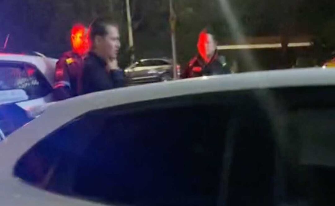 En TikTok se viralizó un video donde un joven increpa a unos policías municipales luego de haber sido robado en Puebla | Foto: Captura de Pantalla