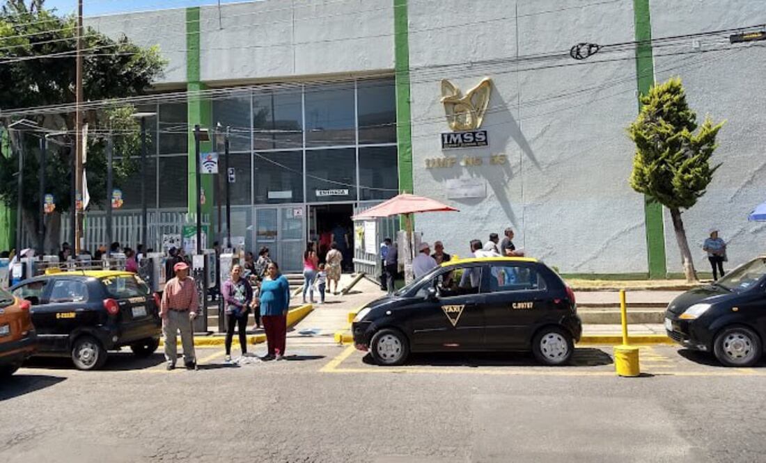 Luz Fernanda, de 19 años, fue ingresada sin signos vitales a la clínica 55 del IMSS | Foto: Google / Enrique Lara