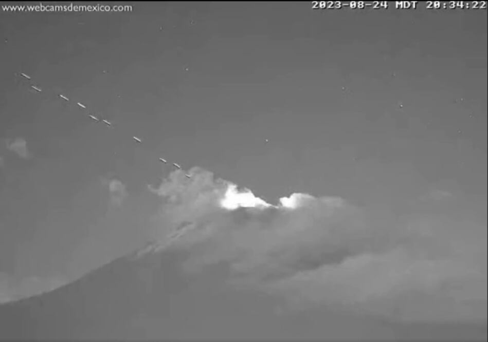 En redes sociales un presunto avistamiento OVNI en el volcán Popocatépetl se viralizó | Captura Webcams de México
