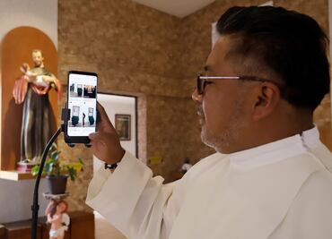 ‘Si Jesús estuviera aquí, tendría TikTok’: sacerdote tiktokero