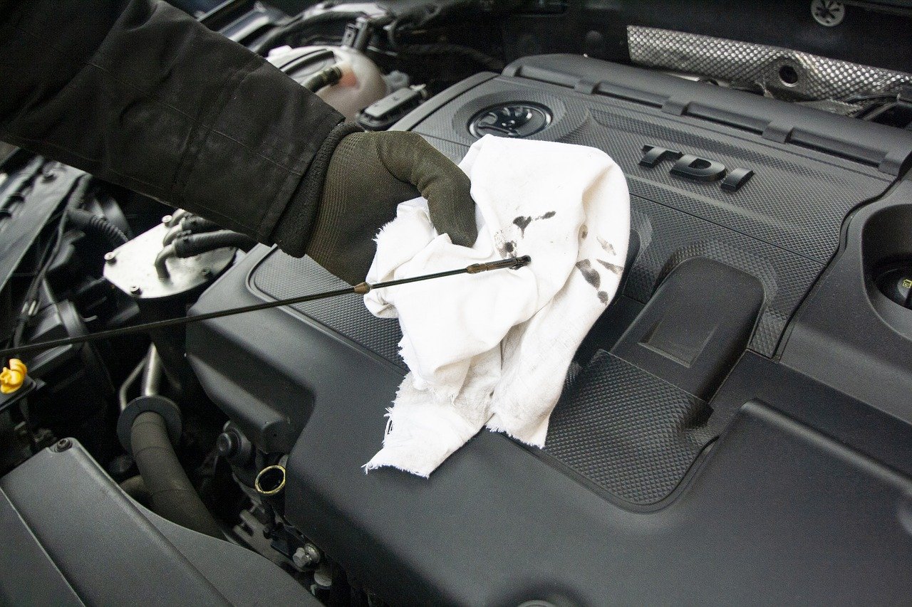 Abren Taller de Mecánica Automotriz para Mujeres